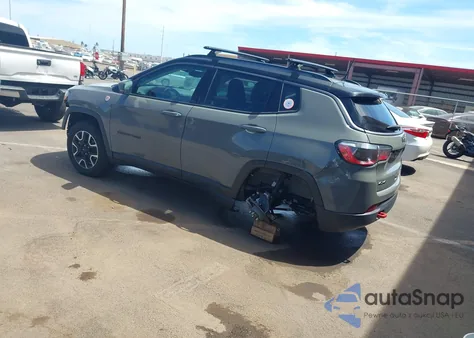2021 Jeep Compass Trailhawk 4X4 from USA, damaged, VIN 3C4NJDDB0MT503204
